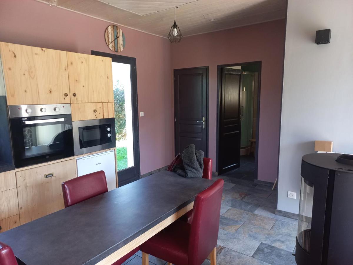 Gite Avec Option Bien-Etre Sur La Veloscenie Montigny-le-Chartif Extérieur photo