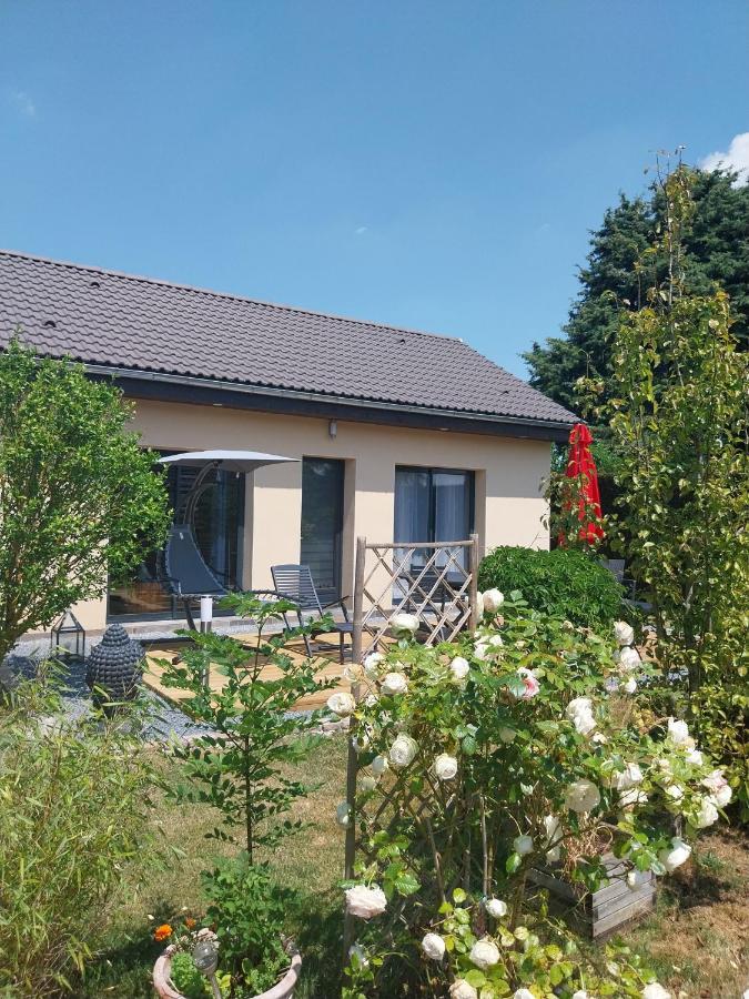 Gite Avec Option Bien-Etre Sur La Veloscenie Montigny-le-Chartif Extérieur photo