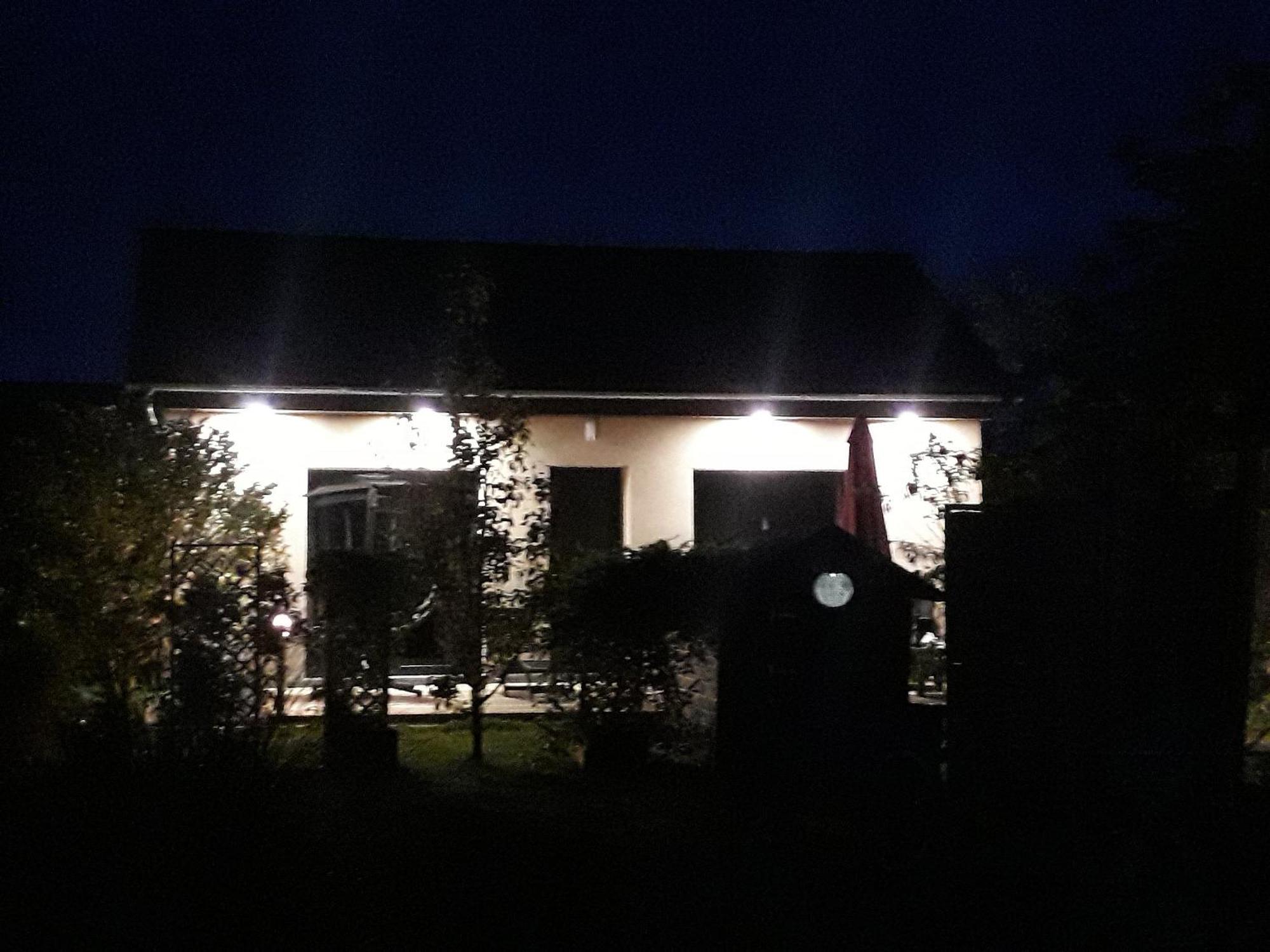 Gite Avec Option Bien-Etre Sur La Veloscenie Montigny-le-Chartif Extérieur photo